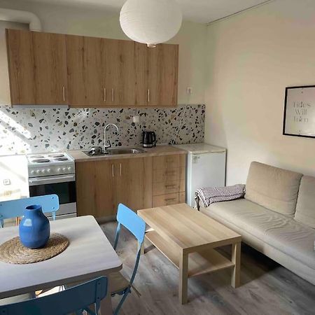 Archontiko Theofilou #2 With Private Parking Space Apartment Tesalonika Bagian luar foto